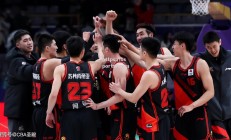 bsports体育-深圳主场大胜四川，稳固季后赛位置